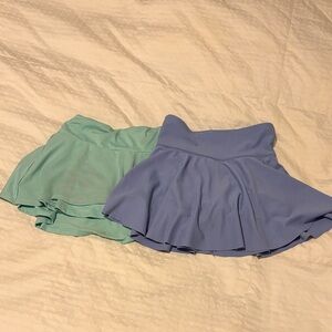 all in motion and Old Navy size 6/7 periwinkle Blue and seafoam green skirts